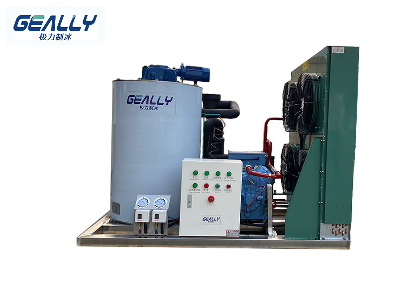 制冰機(jī)廠(chǎng)家講解：制冰機(jī)維護(hù)清潔注意事項(xiàng)