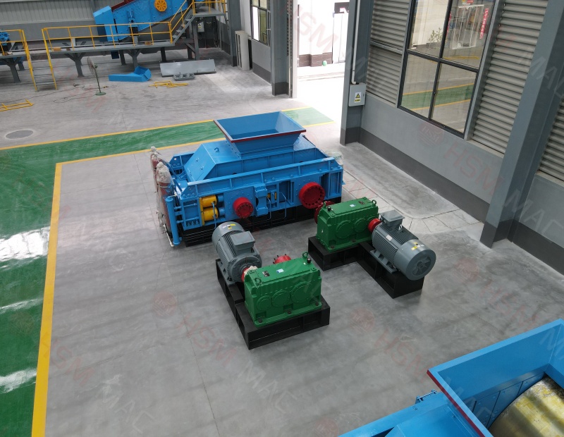 埋弧焊焊劑對(duì)輥破碎機(jī)